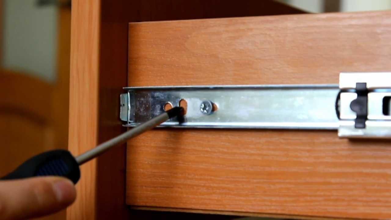 мебельная фурнитура